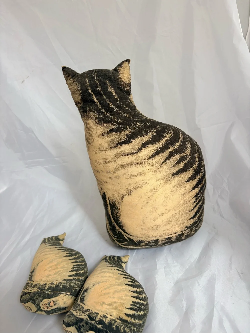 Handmade Cat Print Decorative Pillow - vintage Style